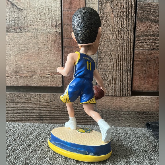 KLAY THOMPSON Golden State Warriors FoCo LEGENDS OF THE COURT 96/2015 BOBBLEHEAD - Picture 2 of 9